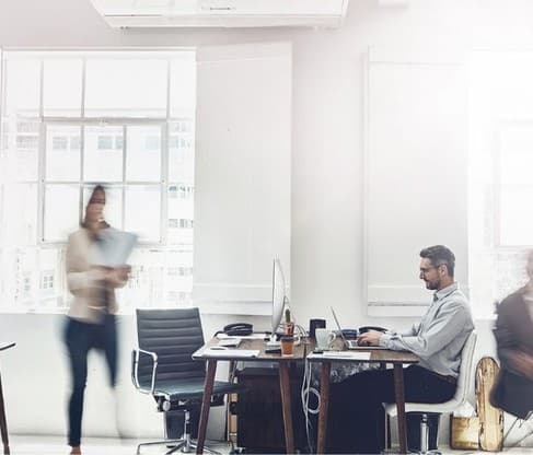 Angestellte im Büro